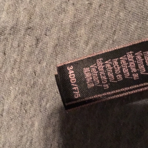 Victoria Secret Bra 34DD - Picture 3 of 3